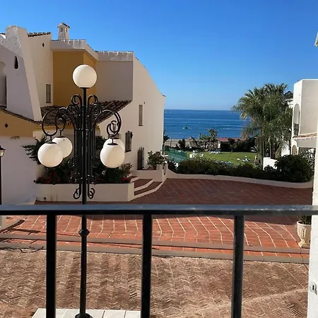 K111 Cabopino Apartment Marbella
